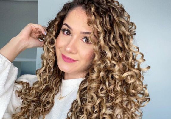 Leia mais sobre o artigo Como identificar os tipos de cabelo?