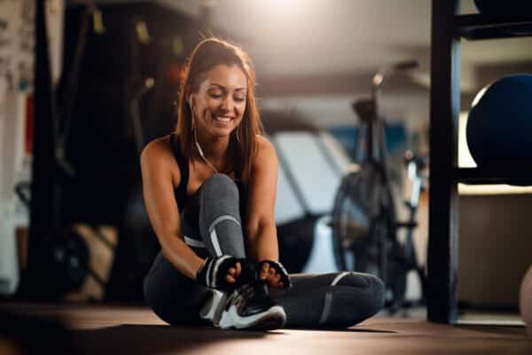 Leia mais sobre o artigo Cuidados com os Cabelos Depois do Treino: Guia Completo para Fios Saudáveis e Brilhantes