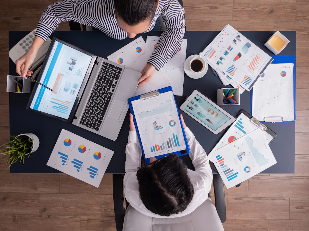 Como o Marketing Digital pode aumentar a visibilidade e credibilidade de sua empresa de auditoria e consultoria
